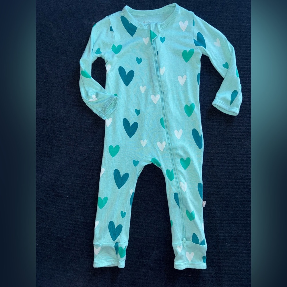 Kyte baby bamboo robin hearts 6-12m romper